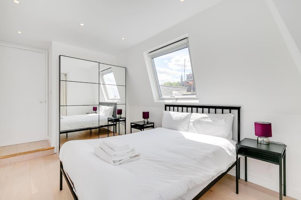 Modern 1 Bedroom Flat In Battersea Лондон Екстериор снимка